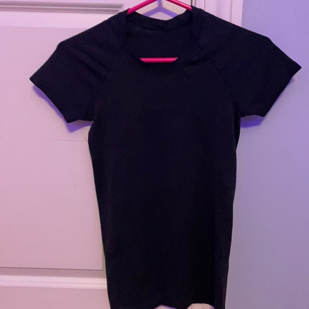 Black Swiftly Tech Short Sleeve shirt 2.0